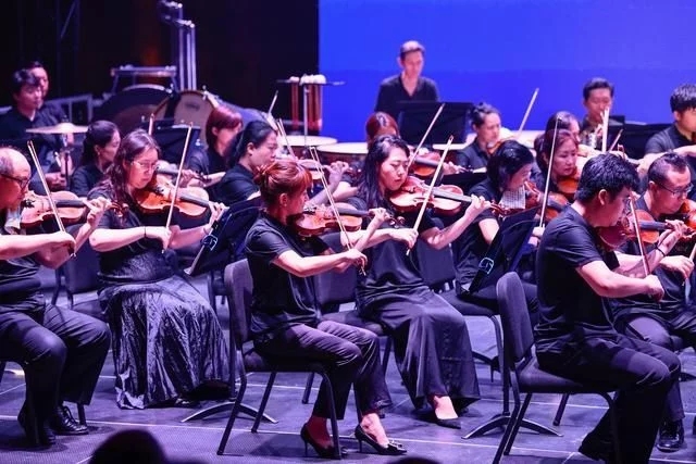 天津大剧院举办首场大型户外交响音乐会