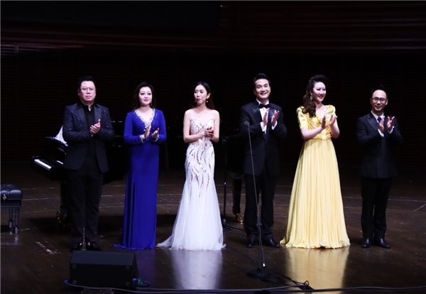 深圳五位歌唱家联手唱响特区40周年声乐音乐会